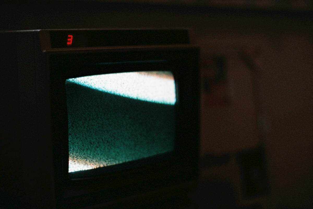 Pantalla de tele con nieve